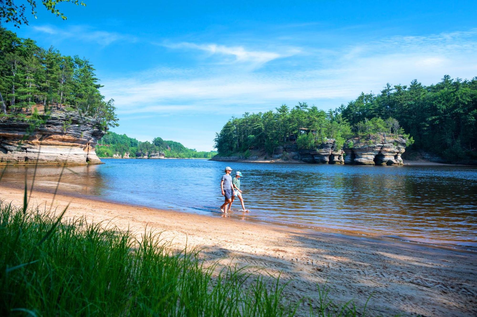 Aloha Beach Resort Wisconsin Dells Exterior photo